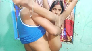 Desi bhabhi sumitra meniduri tetangga dengan payudara alami besar - seks buatan sendiri India panas