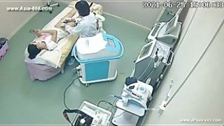 Mengintip pasien rumah sakit.16