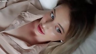 Sialan saudara tiri lesbianku. dia mencoba penisku dan mendapatkan banyak orgasme