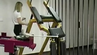 Teen Katiegold Dipukul Hard By Machine - Hukuman Big Ass Whipping