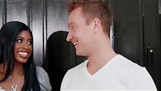 Wylde bergabung dengan Lusty Women Sally dan Nicoleu7eh