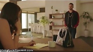 Tori black memiliki gairah seks yang luar biasa seperti bos