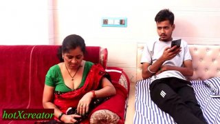 Bos Indian Muda Kasar Rough Sopir S Istri - Desi Desa Seks MMS