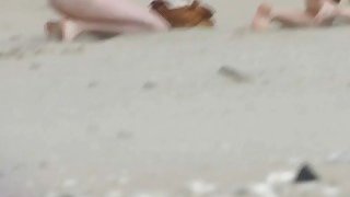 Membangkitkan telanjang pantai voyeur mata-mata cam video adegan pantai seks