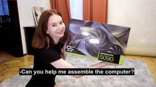 Remaja Rusia Panas Anna Sibster memberikan blowjob saat saya bermain dengan RTX 5090 baru saya - POV Cumshot