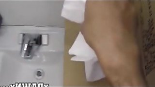Remaja amatir anal tertangkap mengendarai penis besar setelah bj cumshot remaja creampie